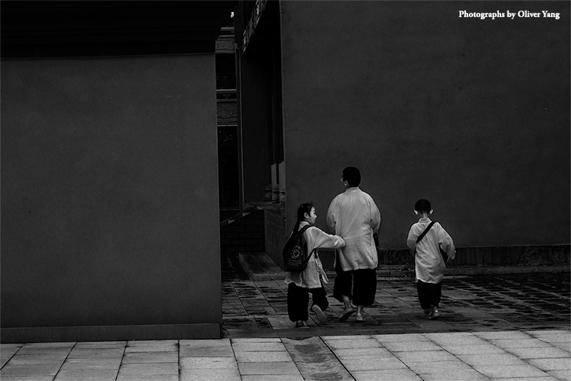 ɡͷɽһͬ꣬º硪ʫ䣩